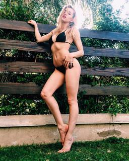 Belén Pouchan feet photo 17