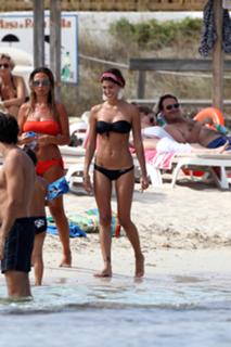 Belén Rodríguez feet photo thumbnail