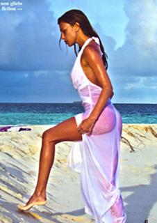 Belén Rodríguez feet photo thumbnail