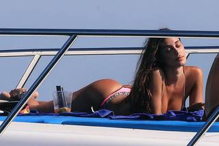 Belén Rodríguez feet photo thumbnail