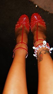 Belén Rodríguez feet photo thumbnail