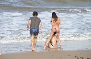 Belén Rodríguez feet photo thumbnail