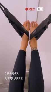 Belén Rodríguez feet photo thumbnail