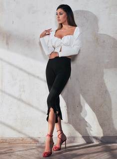 Belén Rodríguez feet photo thumbnail