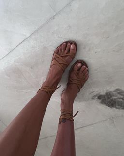 Belén Rodríguez feet photo thumbnail