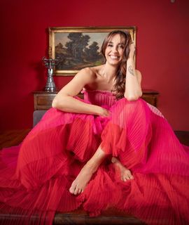 Benedetta Parodi feet photo thumbnail