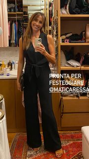 Benedetta Parodi feet photo thumbnail