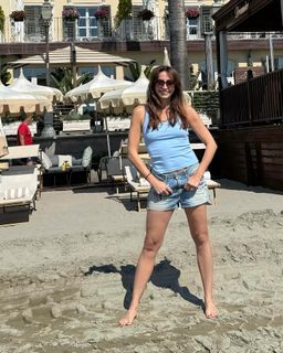 Benedetta Parodi feet photo thumbnail