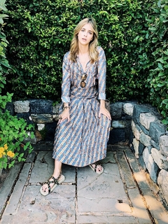 Benedetta Porcaroli feet photo thumbnail