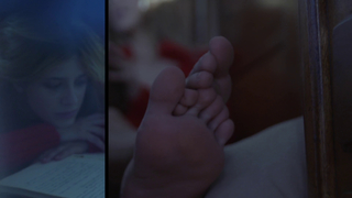 Benedetta Porcaroli feet photo thumbnail