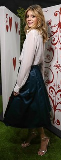Benedetta Porcaroli feet photo thumbnail