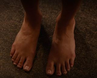 Benedetta Porcaroli feet photo thumbnail