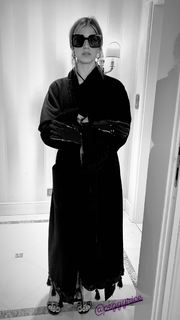 Benedetta Porcaroli feet photo thumbnail