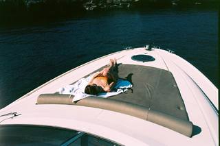 Benedetta Porcaroli feet photo thumbnail