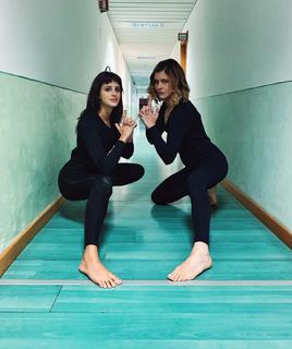 Benedetta Porcaroli feet photo thumbnail