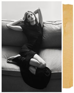 Benedetta Porcaroli feet photo thumbnail