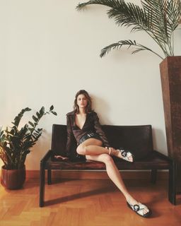 Benedetta Porcaroli feet photo thumbnail