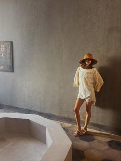 Benedetta Porcaroli feet photo thumbnail
