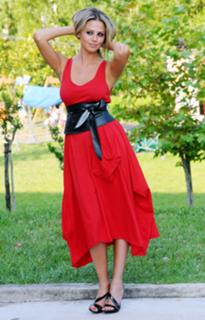 Benedetta Valanzano feet photo 9