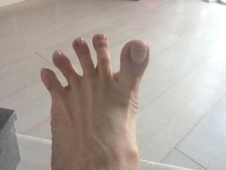 Benedicta Boccoli feet photo 17