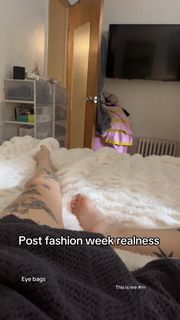 Benee feet photo 4