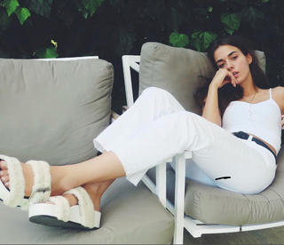 Bensu Soral feet photo thumbnail