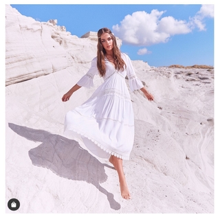 Bensu Soral feet photo thumbnail