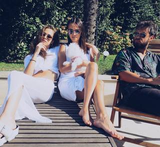 Bensu Soral feet photo thumbnail