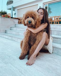 Bensu Soral feet photo thumbnail