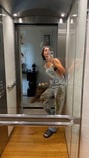 Bensu Soral feet photo 4
