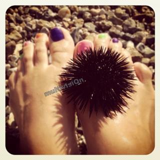 Bergüzar Korel feet photo thumbnail