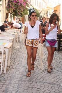 Bergüzar Korel feet photo thumbnail