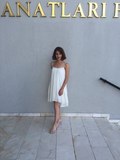 Beril Pozam feet photo 1
