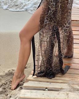 Berna Keklikler feet photo 15