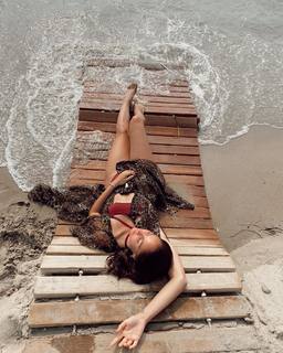 Berna Keklikler feet photo 14