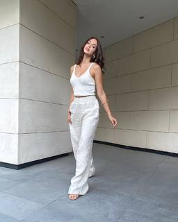 Berna Keklikler feet photo 11