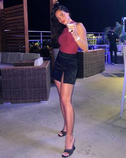 Berna Keklikler feet photo 2