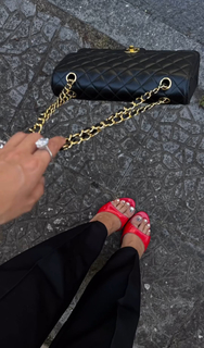 Berna Keklikler feet photo 17