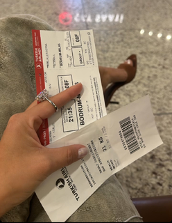 Berna Keklikler feet photo 5