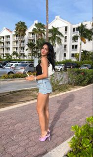 Berna Keklikler feet photo 19