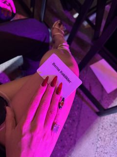 Berna Keklikler feet photo 7