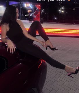 Berna Keklikler feet photo 19