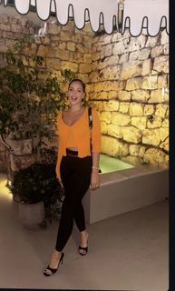 Berna Keklikler feet photo 9
