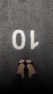Berna Keklikler feet photo 3