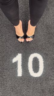 Berna Keklikler feet photo 11