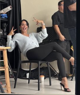 Berna Keklikler feet photo 3