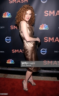 Bernadette Peters feet photo thumbnail
