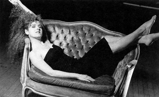 Bernadette Peters feet photo thumbnail