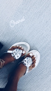 Bernice Burgos feet photo thumbnail