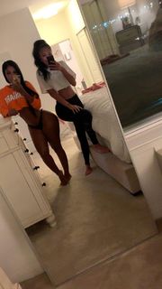 Bernice Burgos feet photo thumbnail